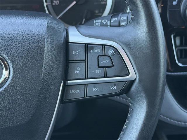 used 2024 Toyota Highlander car, priced at $41,510