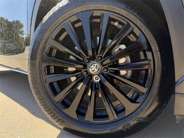 used 2024 Toyota Highlander car, priced at $41,510