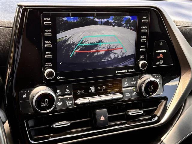 used 2022 Toyota Highlander car, priced at $35,334