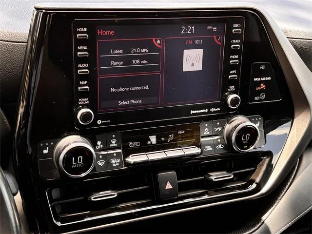 used 2022 Toyota Highlander car, priced at $35,334