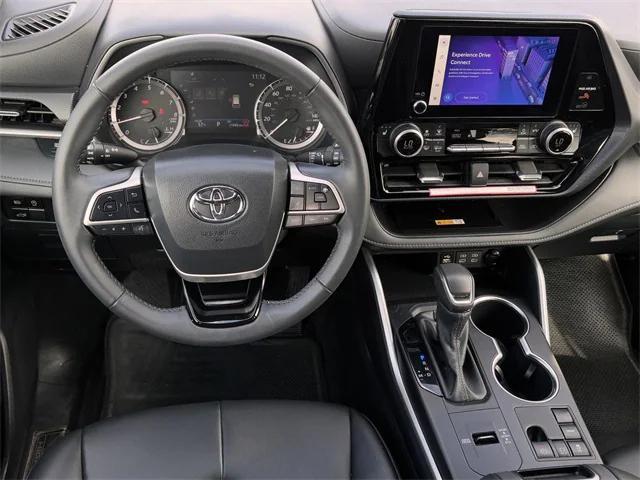 used 2024 Toyota Highlander car, priced at $44,540