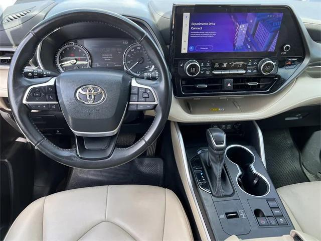 used 2023 Toyota Highlander car, priced at $33,616