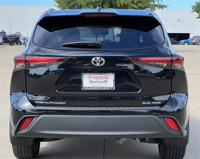 used 2024 Toyota Highlander car, priced at $38,994