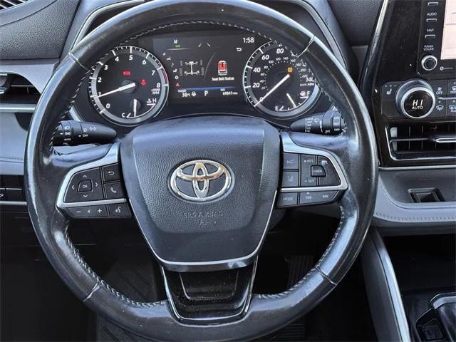 used 2021 Toyota Highlander car, priced at $31,544