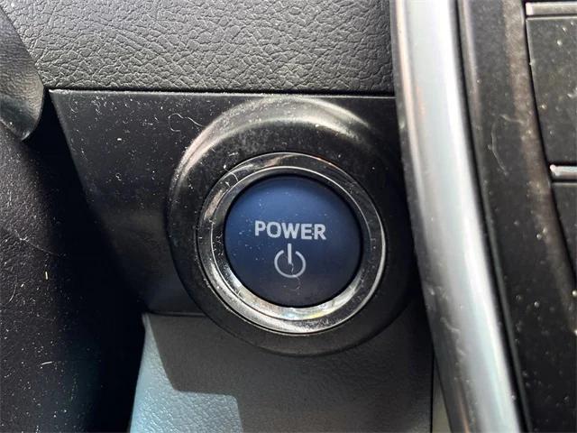 used 2016 Toyota Camry Hybrid car, priced at $18,895