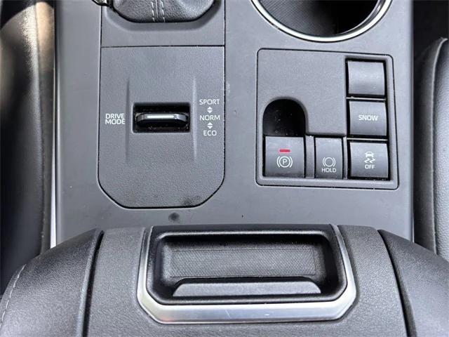 used 2024 Toyota Highlander car, priced at $39,547