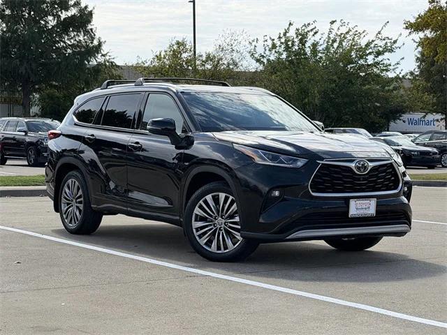 used 2021 Toyota Highlander car, priced at $35,994