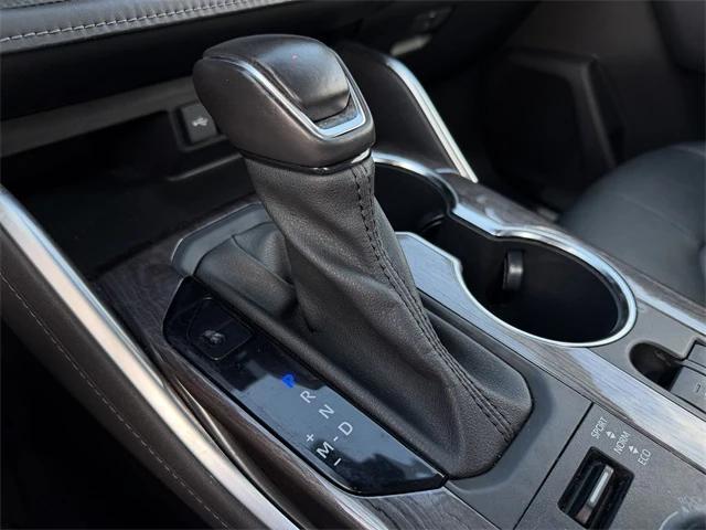 used 2021 Toyota Highlander car, priced at $35,994