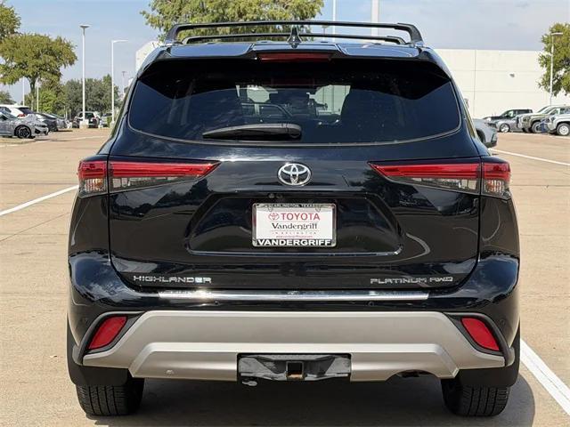 used 2021 Toyota Highlander car, priced at $35,994