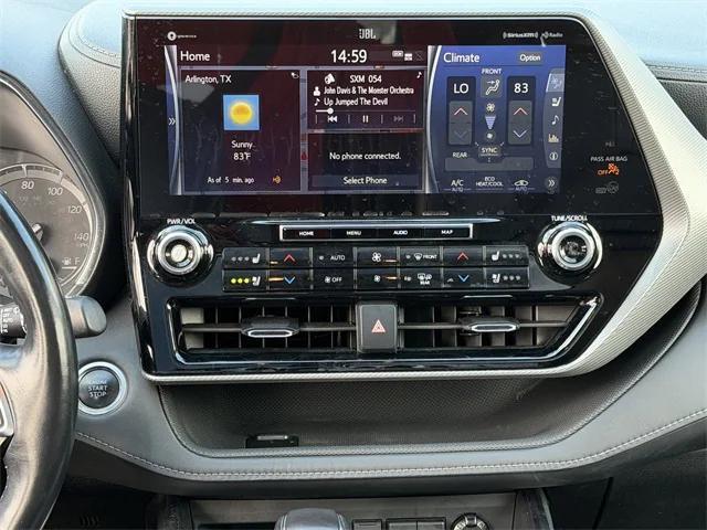 used 2021 Toyota Highlander car, priced at $35,994