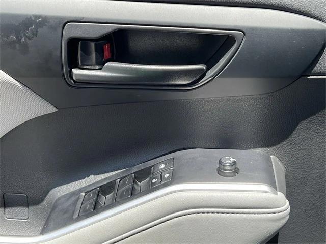 used 2023 Toyota Highlander car, priced at $34,994
