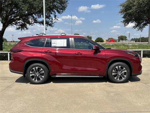 new 2025 Toyota Highlander car, priced at $49,780