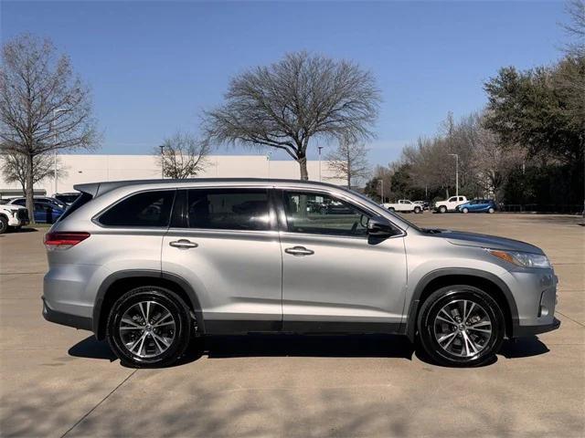 used 2019 Toyota Highlander car, priced at $24,897