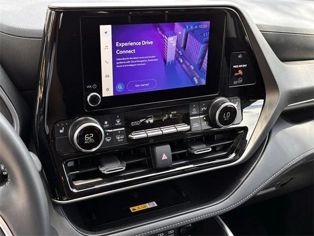used 2023 Toyota Highlander car, priced at $41,567