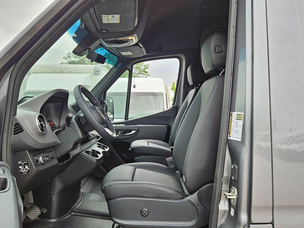 new 2025 Mercedes-Benz Sprinter 2500 car, priced at $80,478