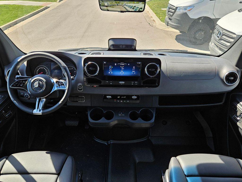 new 2025 Mercedes-Benz Sprinter 2500 car, priced at $81,426