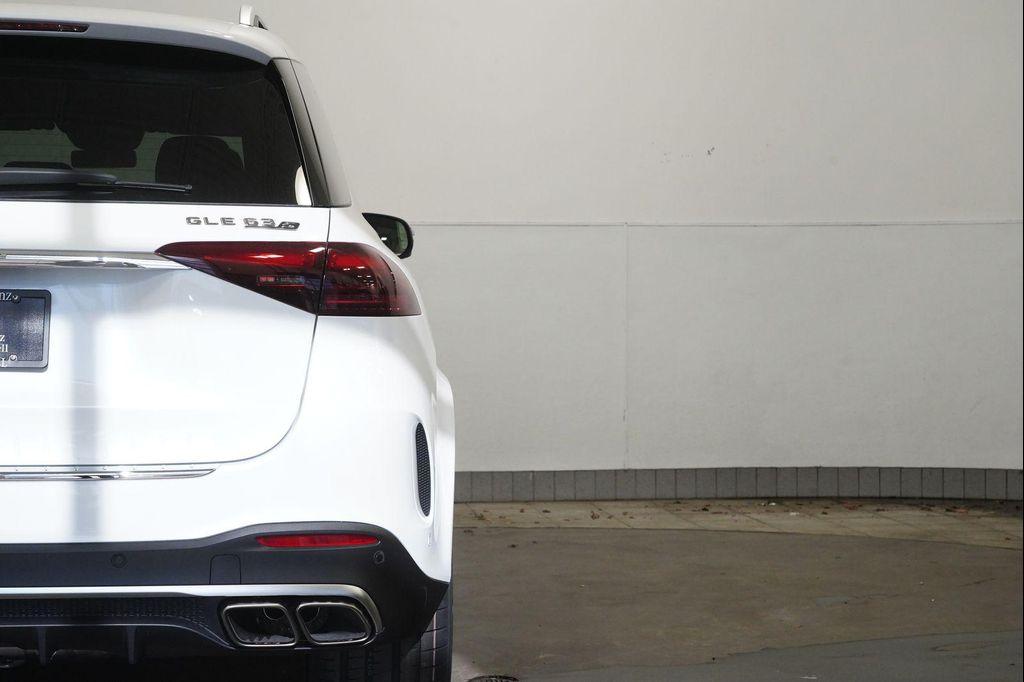 new 2026 Mercedes-Benz AMG GLE 63 car, priced at $154,280
