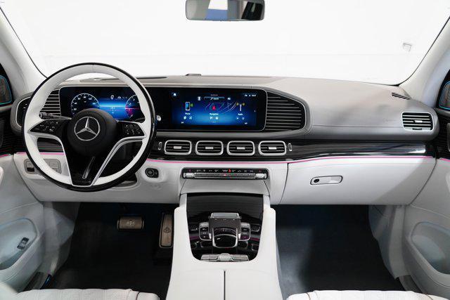 new 2024 Mercedes-Benz Maybach GLS 600 car, priced at $206,085