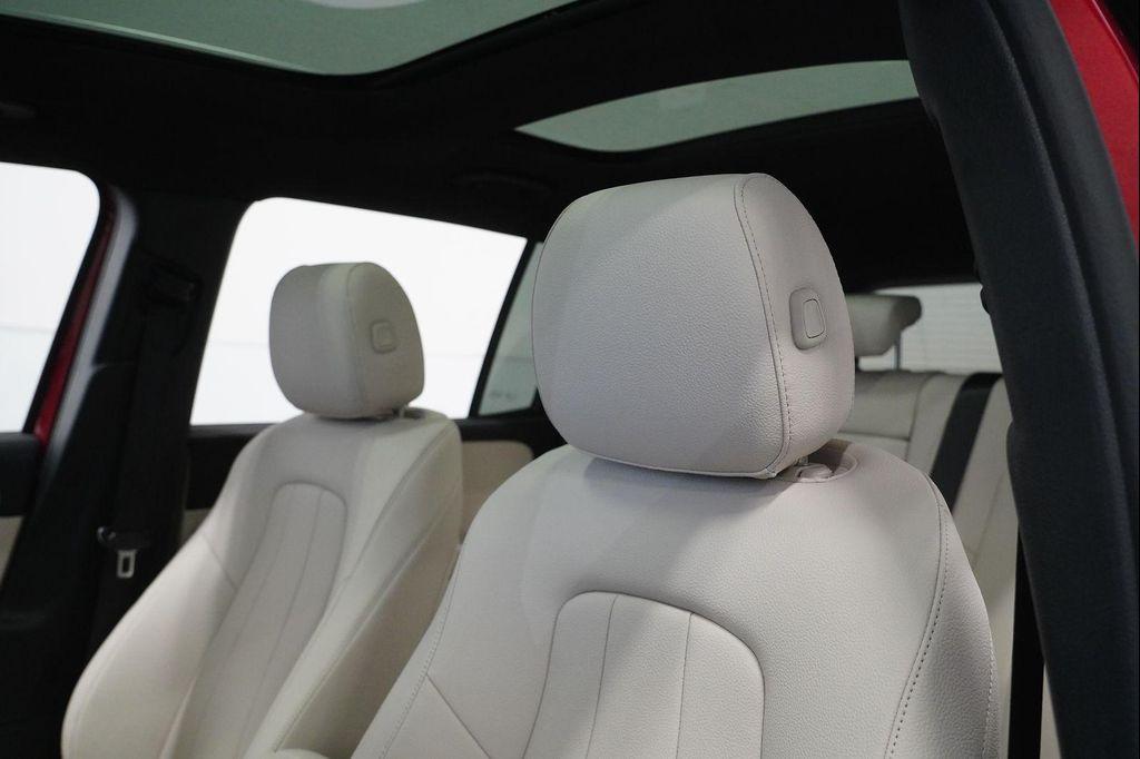 new 2026 Mercedes-Benz GLB 250 car, priced at $54,310