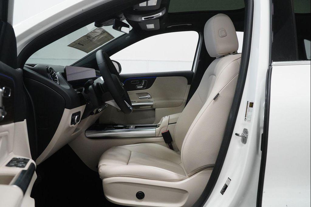 new 2026 Mercedes-Benz GLA 250 car, priced at $49,515