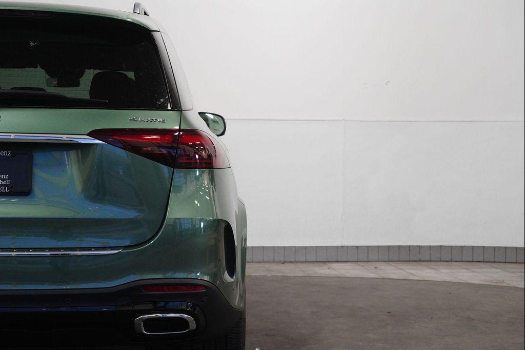 new 2026 Mercedes-Benz GLE 450e car