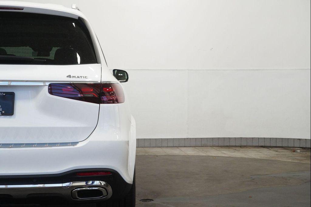 new 2026 Mercedes-Benz GLS 450 car, priced at $98,380