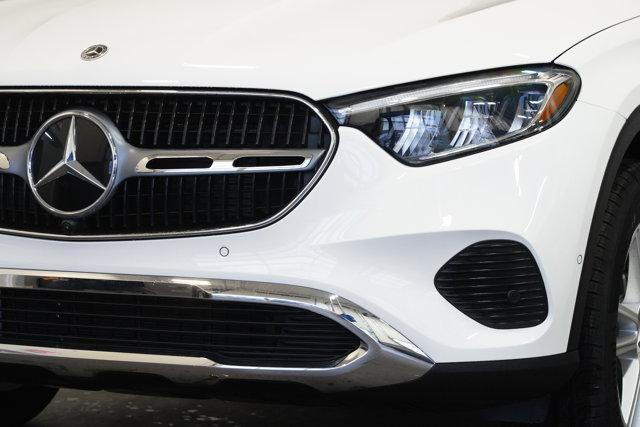 new 2025 Mercedes-Benz GLC 300 car, priced at $56,385