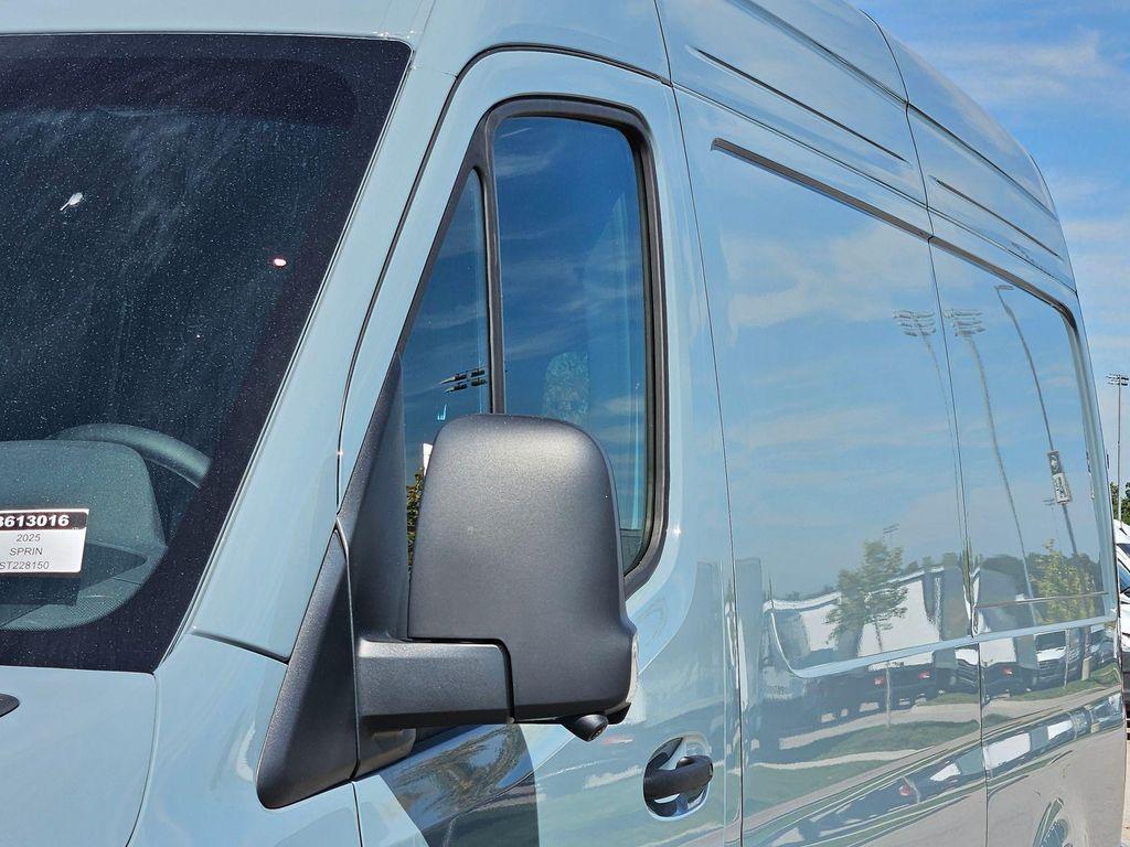 new 2025 Mercedes-Benz Sprinter 2500 car, priced at $79,351