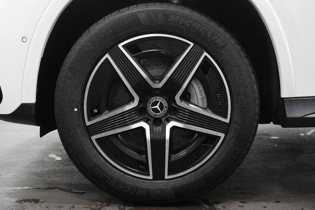 new 2025 Mercedes-Benz GLC 300 car, priced at $62,720