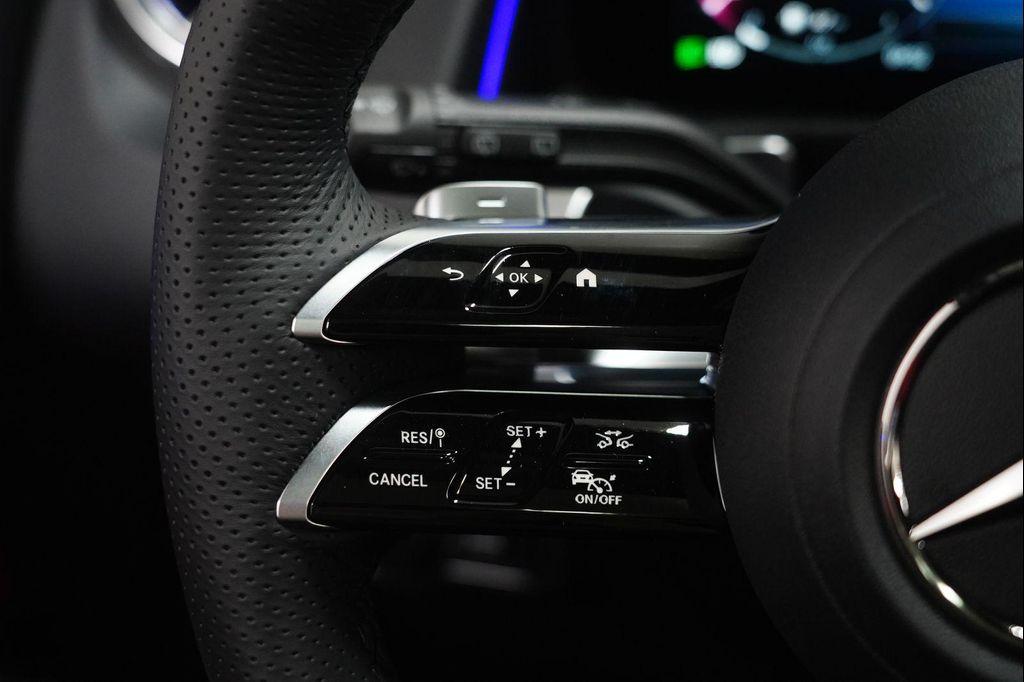 new 2026 Mercedes-Benz GLB 250 car, priced at $59,200