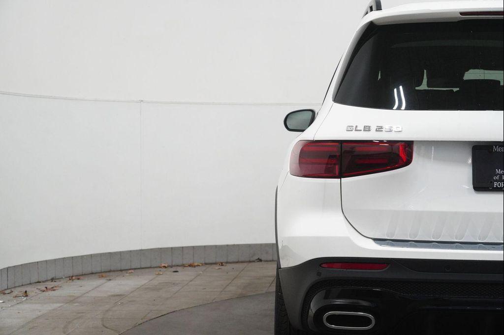 new 2026 Mercedes-Benz GLB 250 car, priced at $59,200