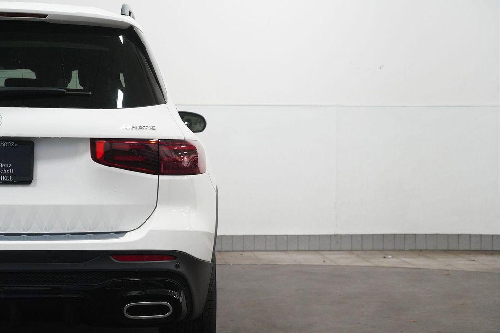 new 2026 Mercedes-Benz GLB 250 car, priced at $59,200