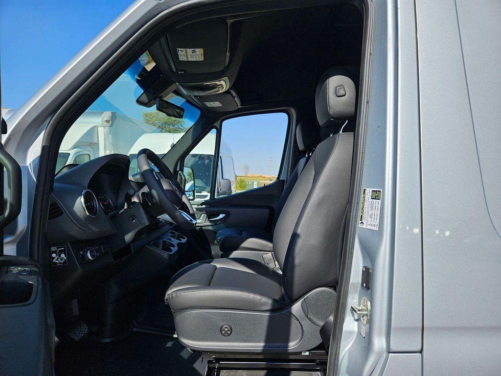 new 2025 Mercedes-Benz Sprinter 2500 car, priced at $82,641