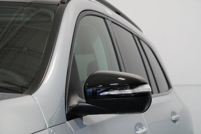 new 2025 Mercedes-Benz GLS 450 car, priced at $96,900