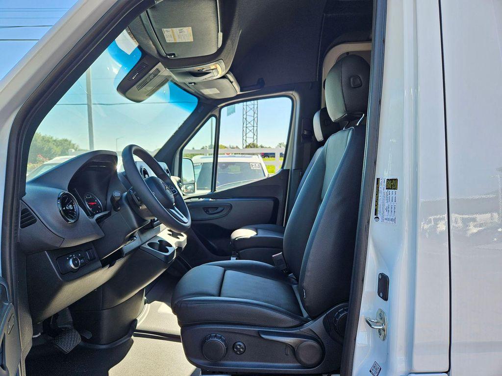 new 2024 Mercedes-Benz Sprinter 2500 car, priced at $60,876