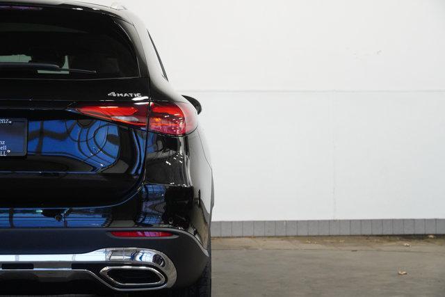new 2025 Mercedes-Benz GLC 300 car, priced at $55,775