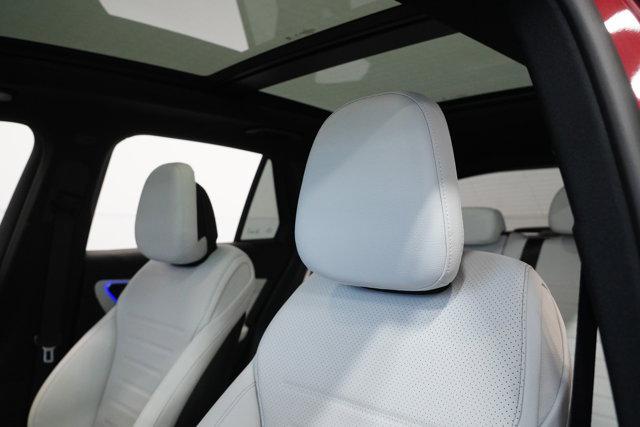 new 2025 Mercedes-Benz GLC 300 car, priced at $64,720
