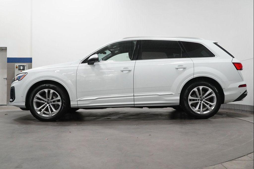 used 2025 Audi Q7 car, priced at $65,945