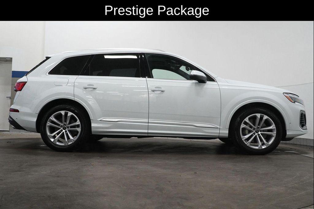 used 2025 Audi Q7 car, priced at $63,276