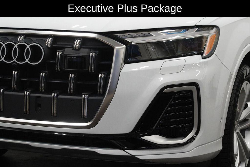 used 2025 Audi Q7 car, priced at $63,276