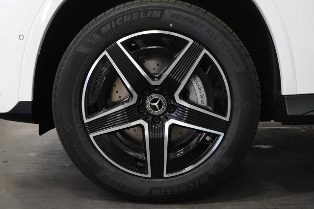 new 2025 Mercedes-Benz GLC 300 car, priced at $63,340