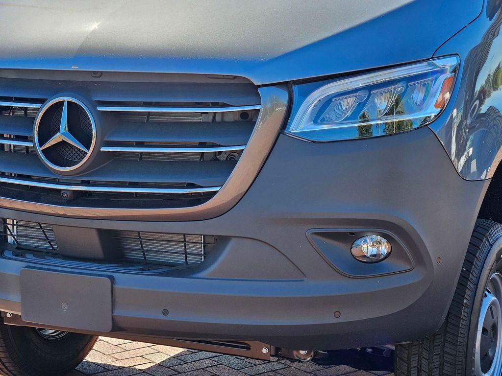 new 2025 Mercedes-Benz Sprinter 2500 car, priced at $80,566