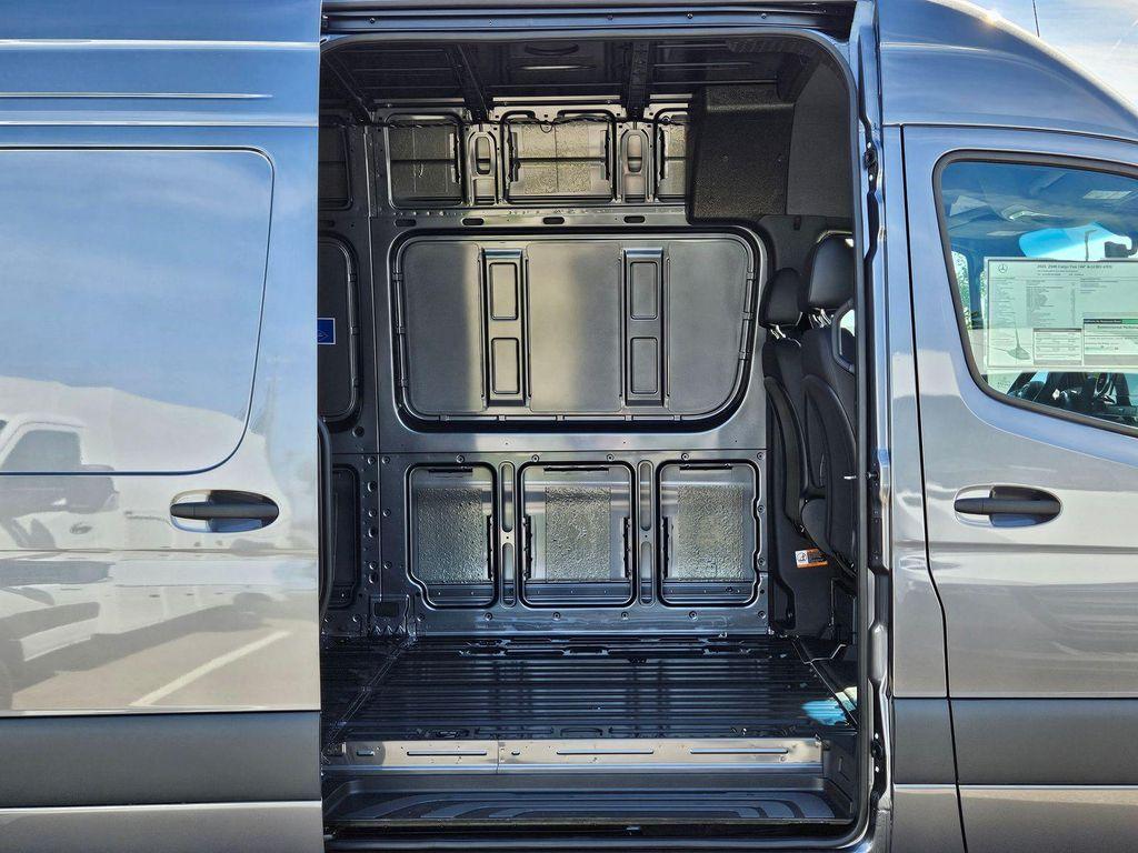 new 2025 Mercedes-Benz Sprinter 2500 car, priced at $80,566