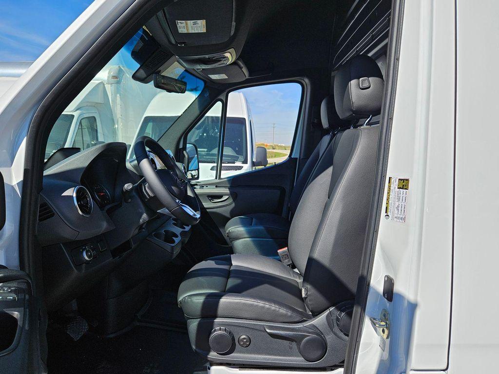 new 2025 Mercedes-Benz Sprinter 2500 car, priced at $64,708