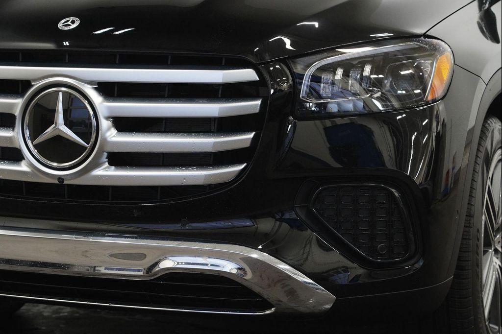 new 2026 Mercedes-Benz GLS 450 car, priced at $93,615