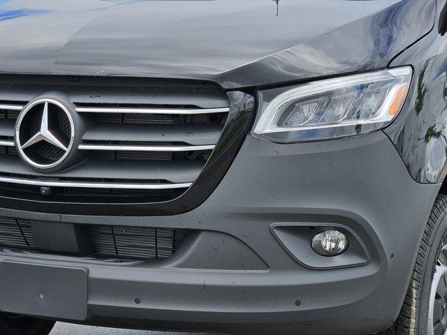 new 2025 Mercedes-Benz Sprinter 2500 car, priced at $77,487