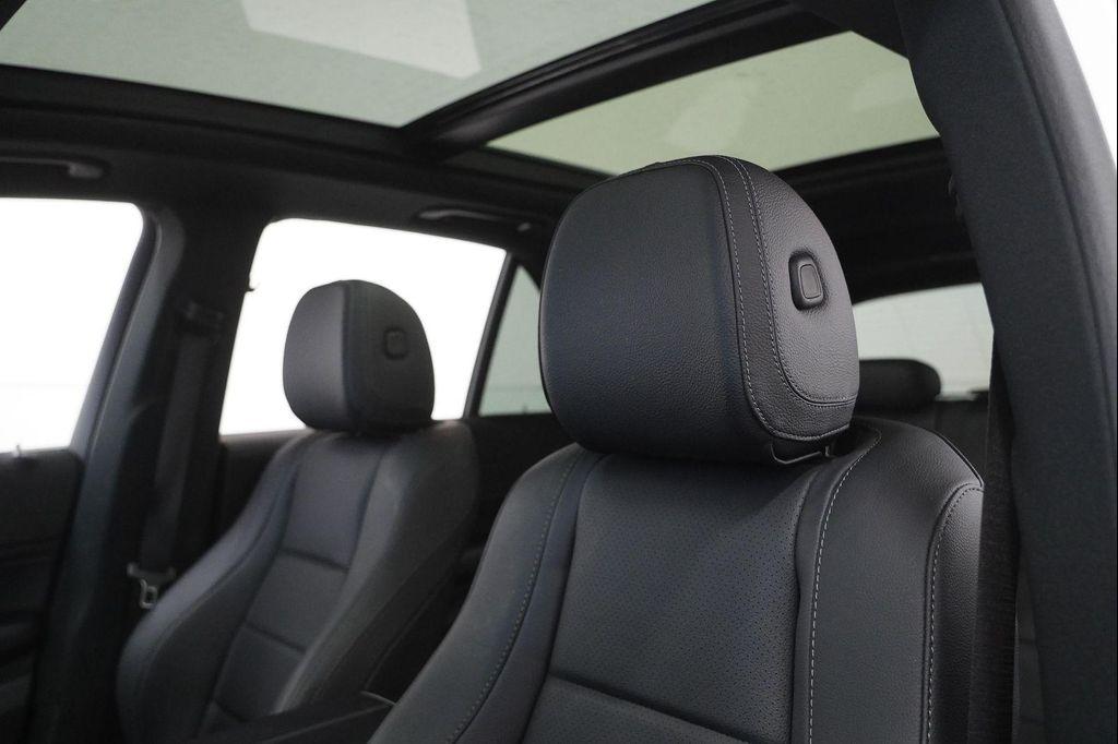 used 2024 Mercedes-Benz GLE 450 Plug-In Hybrid car, priced at $60,011