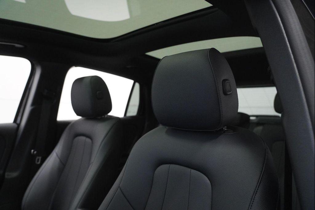 new 2026 Mercedes-Benz GLA 250 car, priced at $49,330