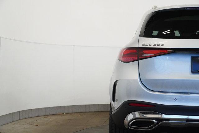 new 2025 Mercedes-Benz GLC 300 car, priced at $63,520