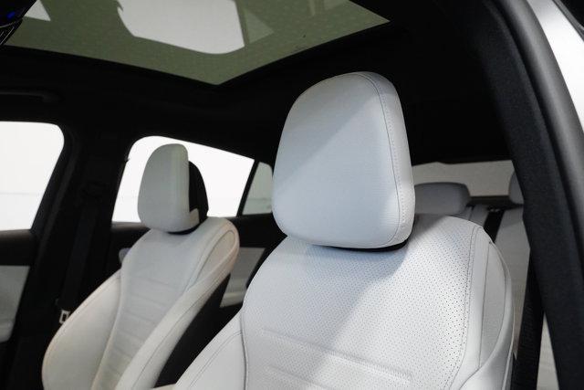 new 2025 Mercedes-Benz GLC 300 car, priced at $73,950